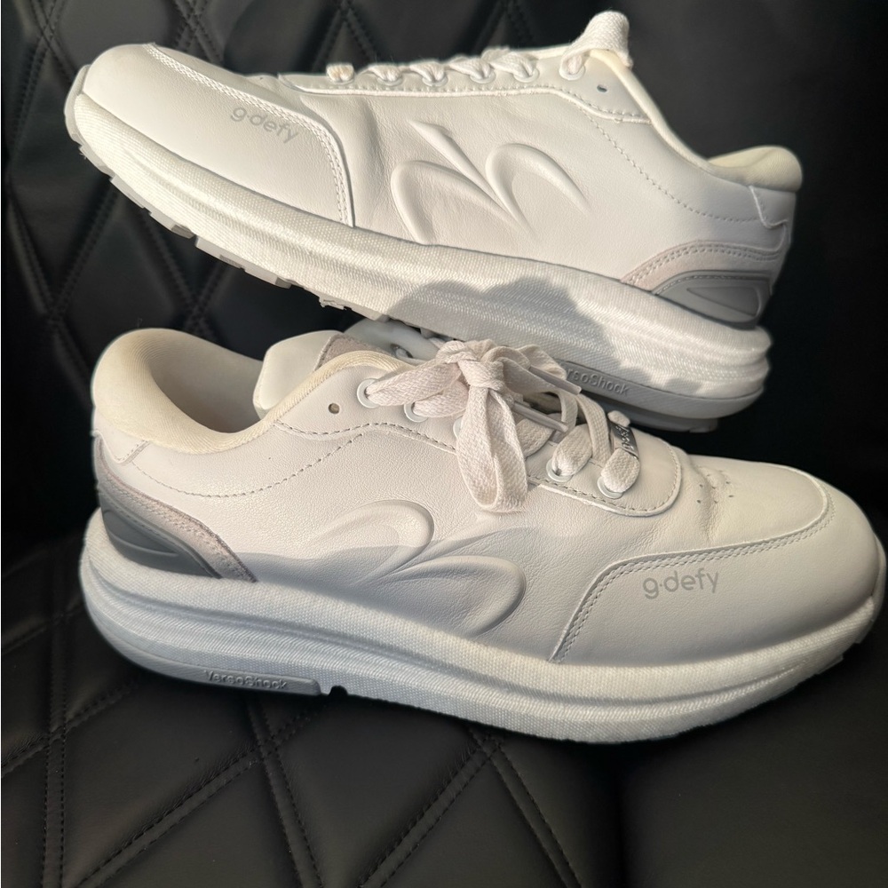 g-defy Men's White Comfort Sneakers